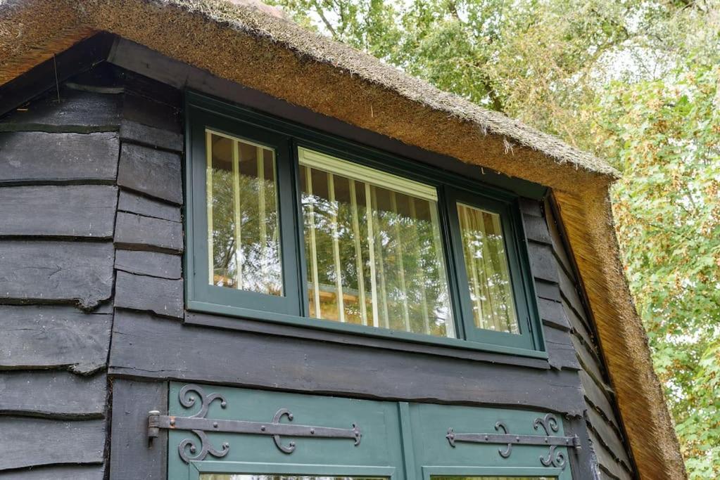 Prachtig Vrijstaand Familiehuis Op Groot Perceel Scherpenzeel  Buitenkant foto