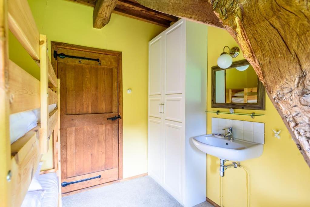 Prachtig Vrijstaand Familiehuis Op Groot Perceel Scherpenzeel  Buitenkant foto