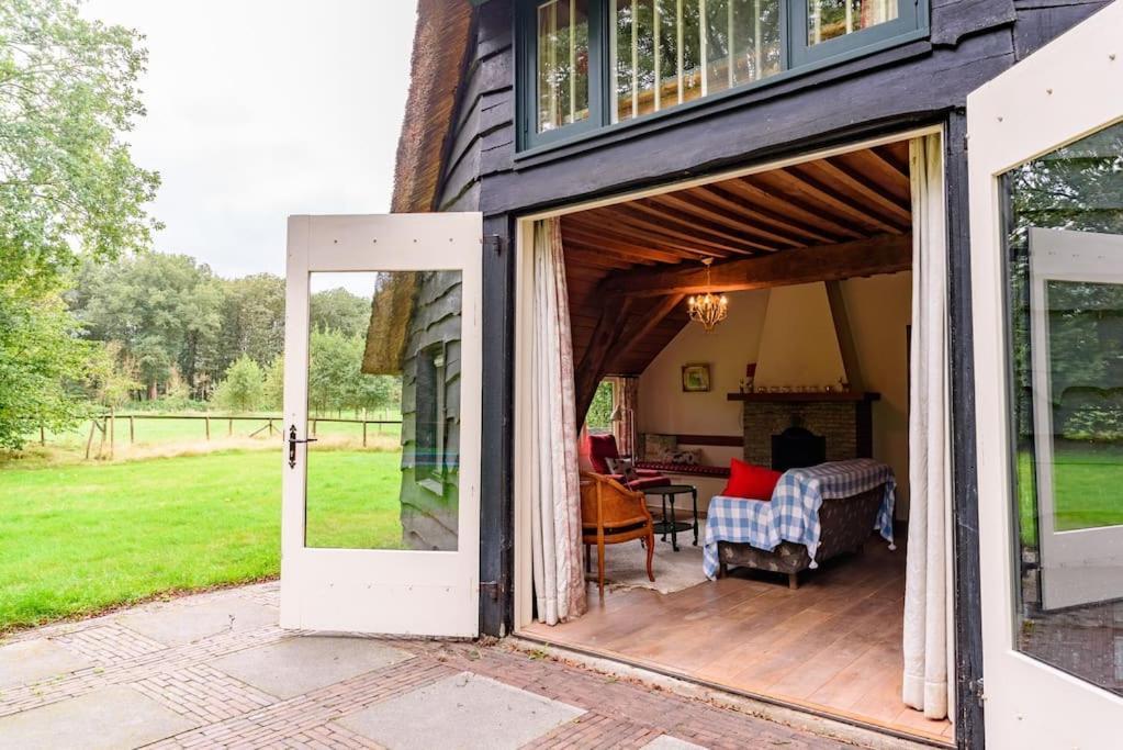Prachtig Vrijstaand Familiehuis Op Groot Perceel Scherpenzeel  Buitenkant foto